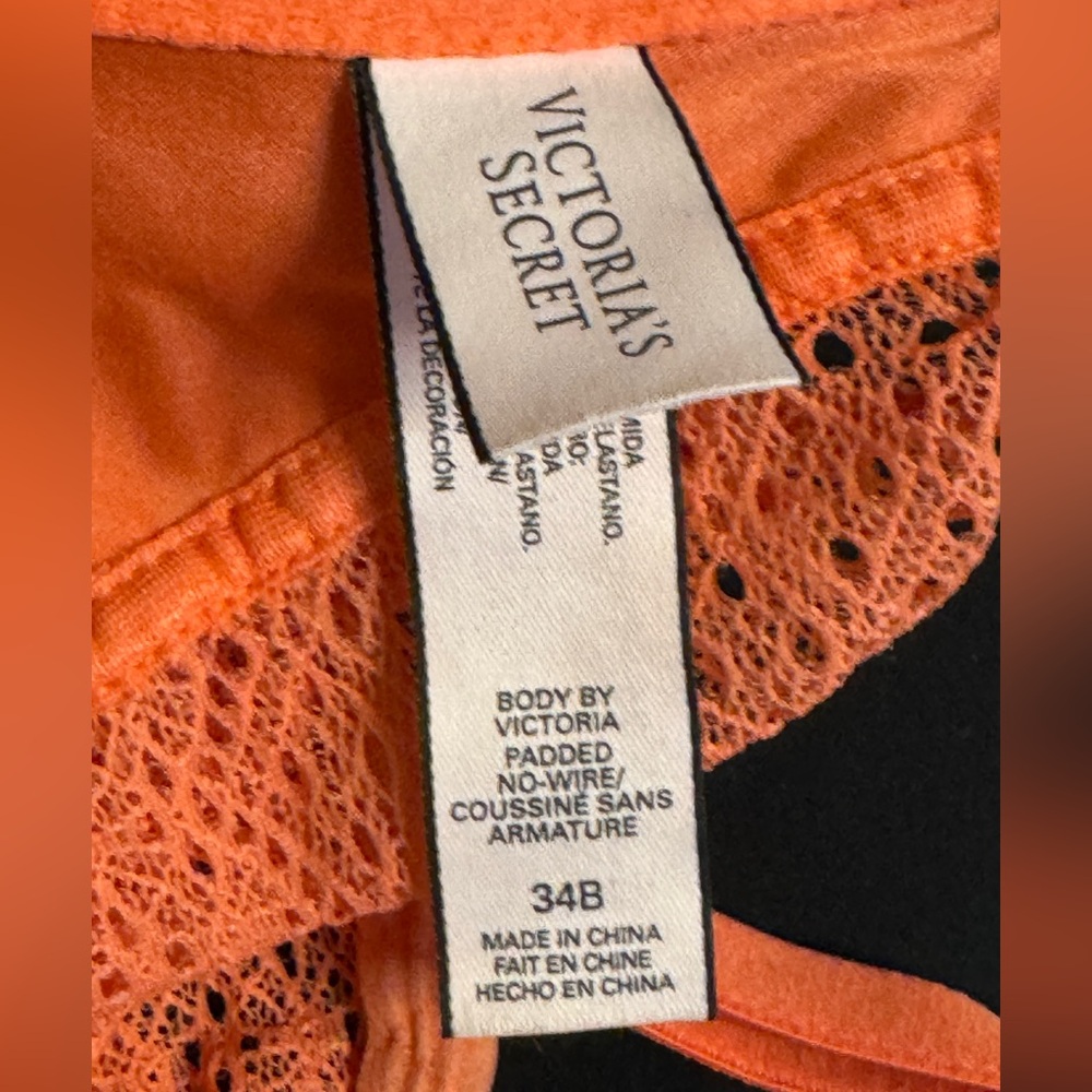 Victoria’s Secret Body by Victoria padded no wire lace bra in salmon - Picture 4 of 4